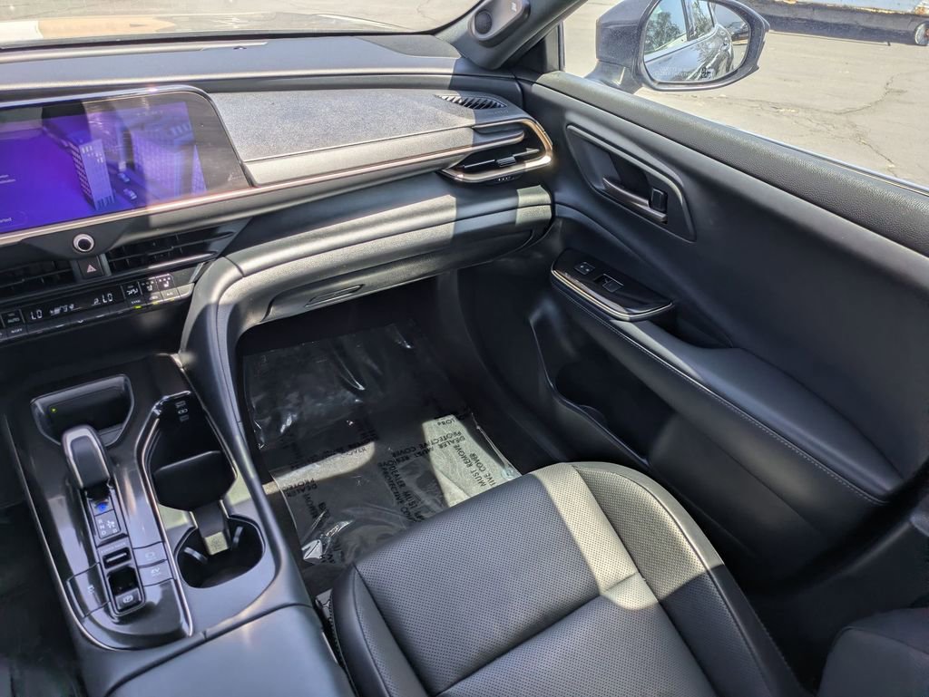 Used 2024 Toyota Crown Limited AWD/4WD image 29