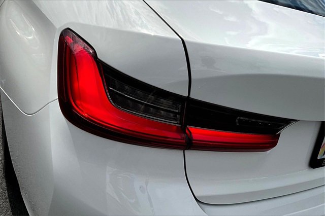 Used 2020 BMW 330i Sedan image 32