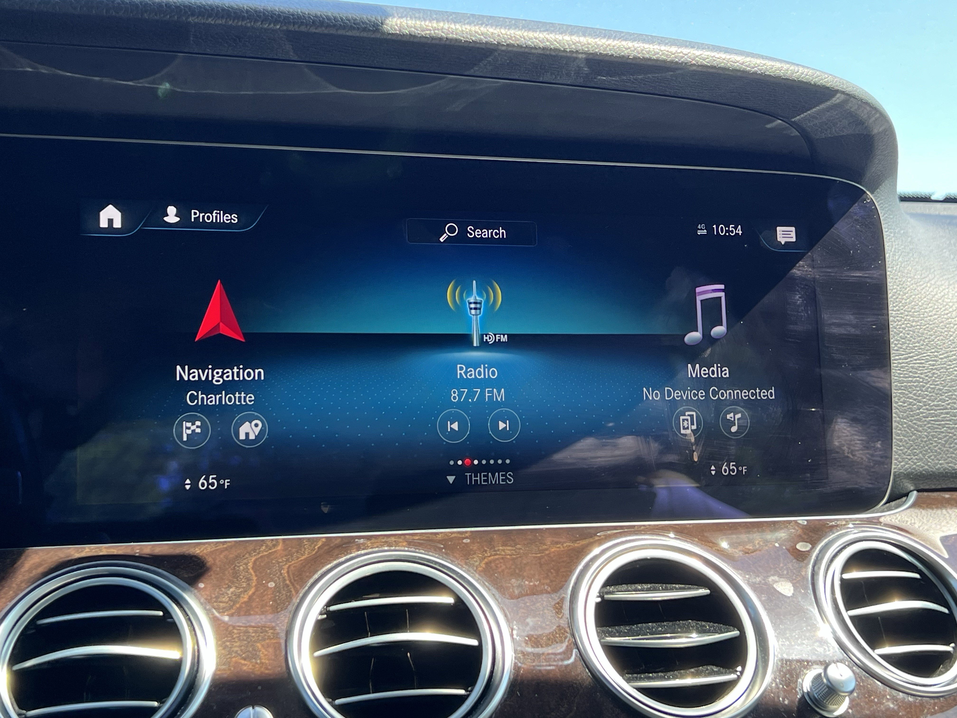 Used 2021 Mercedes-Benz E 350 Sedan image 23