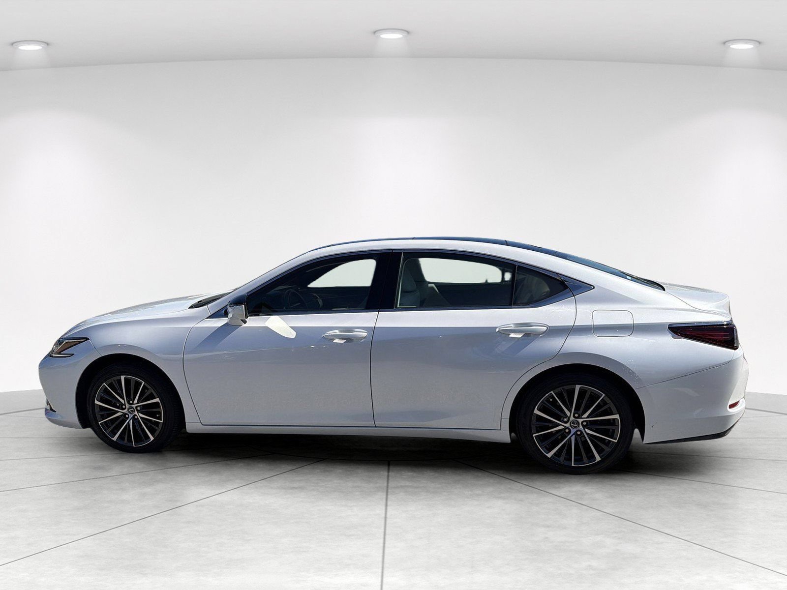 Used 2023 Lexus ES 350 w/ Premium Package FWD image 7