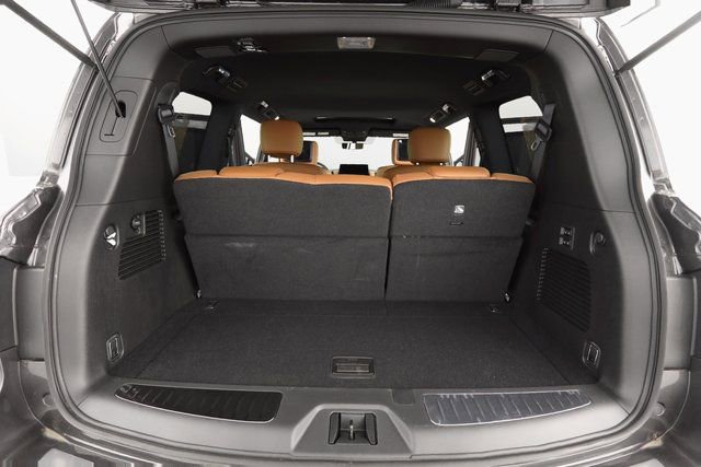 Used 2023 INFINITI QX80 Sensory image 37