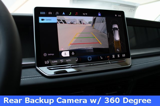 New 2025 Volkswagen Tiguan SE image 3