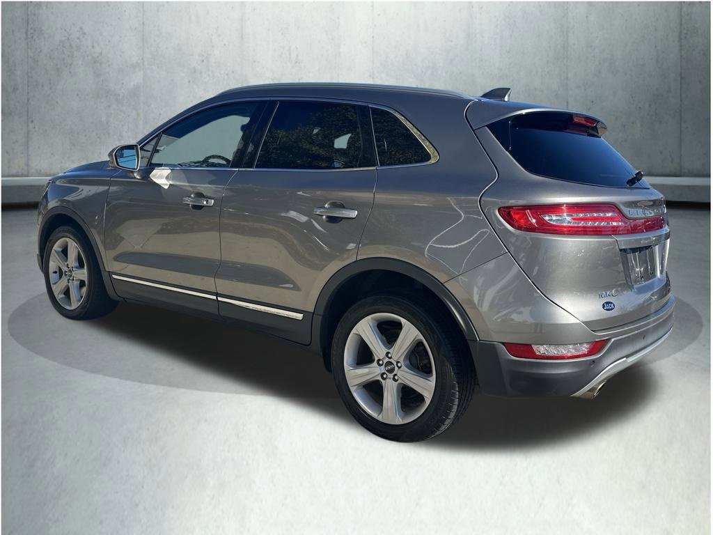 Used 2017 Lincoln MKC Premiere AWD/4WD image 2