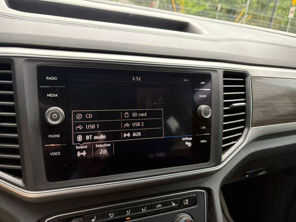 Used 2018 Volkswagen Atlas SE FWD image 18