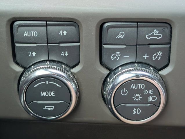 Used 2023 GMC Sierra 1500 Denali w/ Technology Package AWD/4WD image 23