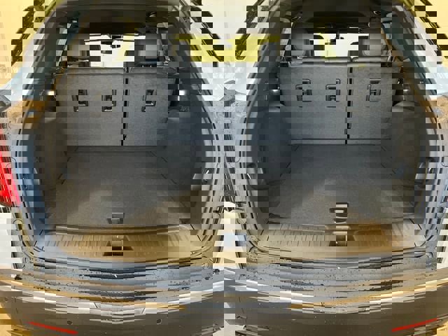 New 2026 Cadillac XT5 Luxury image 14