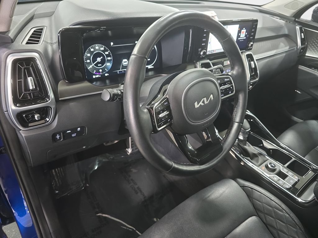 Used 2023 Kia Sorento SX AWD/4WD image 26