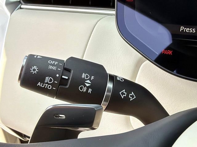 New 2026 Land Rover Range Rover SE image 33