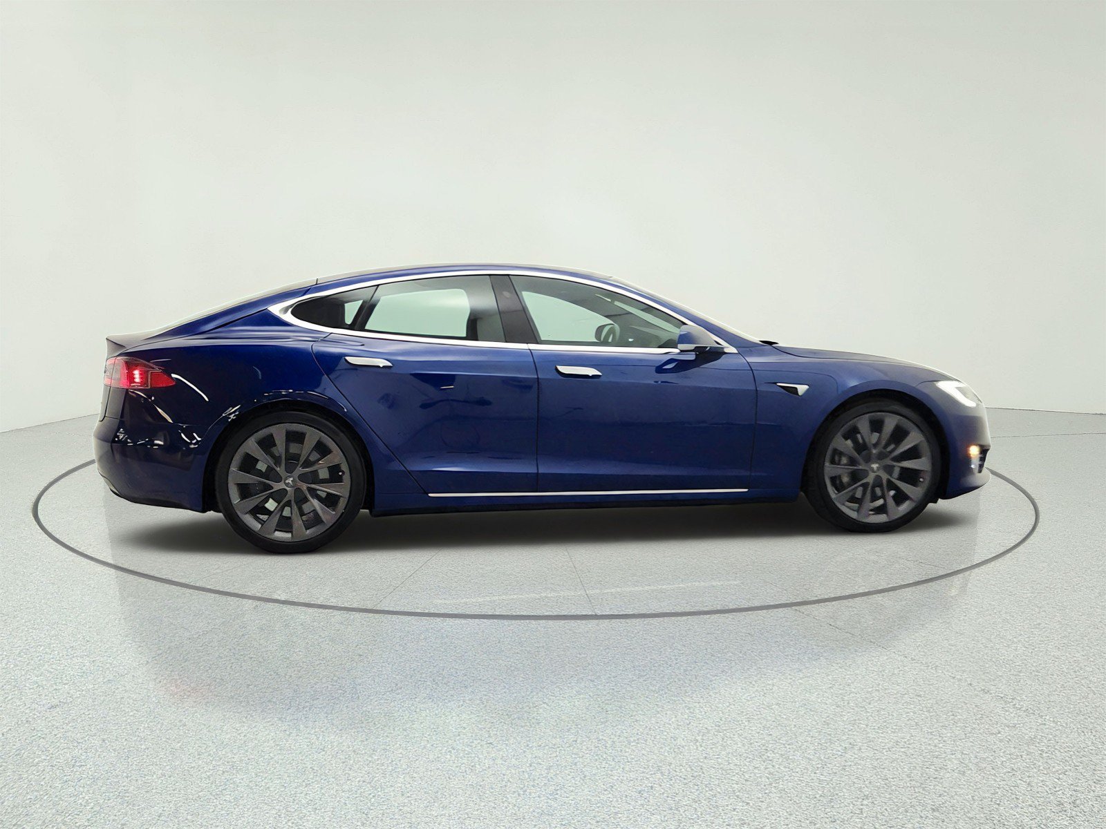 Used 2021 Tesla Model S AWD image 4