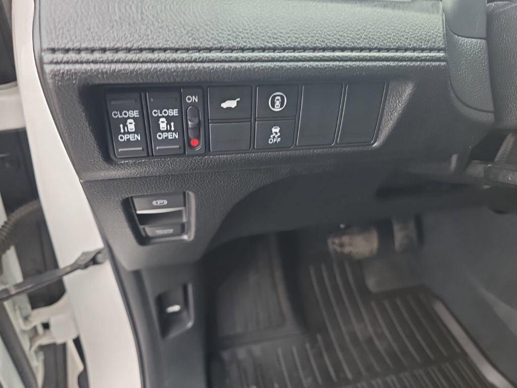 Used 2023 Honda Odyssey EX-L image 17