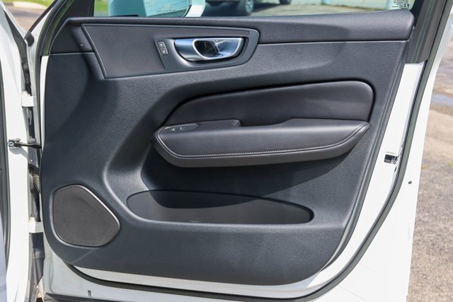 Used 2023 Volvo XC60 B5 Plus w/ Climate Package image 18