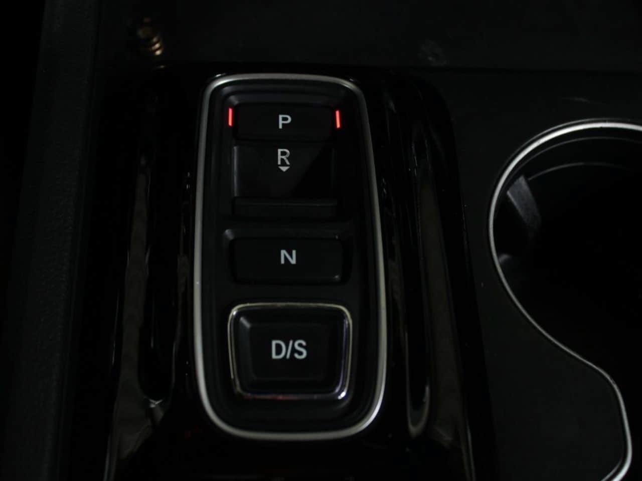 Used 2024 Honda Pilot Sport image 29