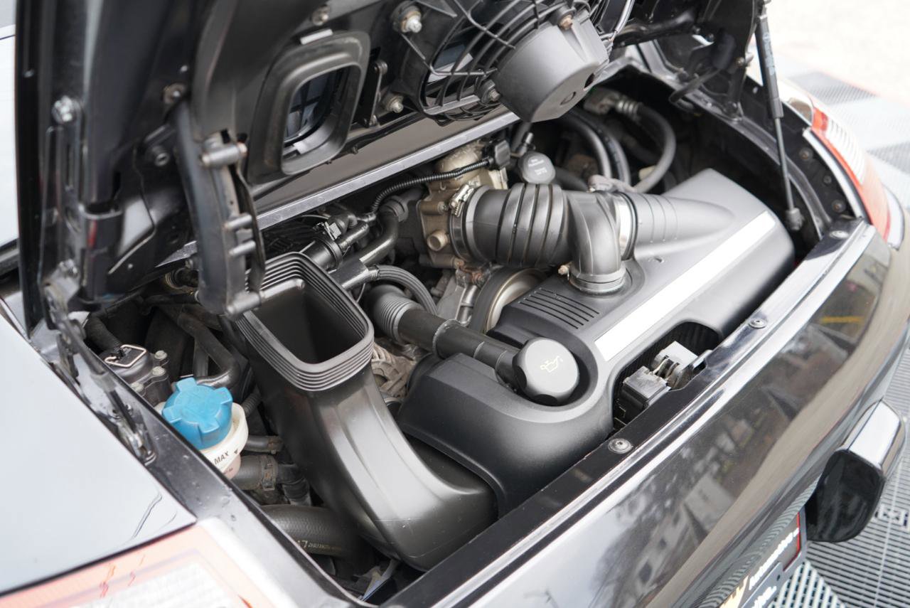 Used 2005 Porsche 911 Carrera image 87