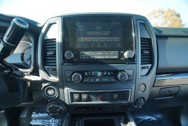 Used 2024 Nissan Titan SV w/ SV Convenience Package image 28