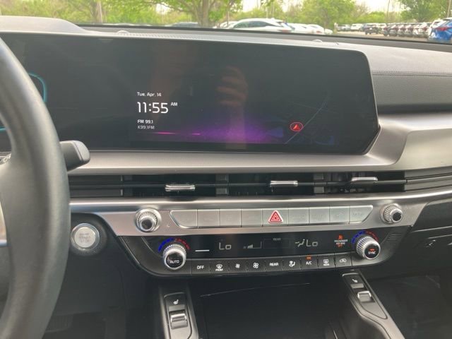 Used 2025 Kia Telluride S FWD image 19