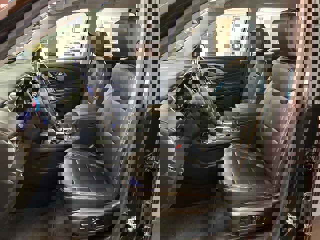 Used 2021 Chevrolet Traverse LT w/ LT Premium Package image 16