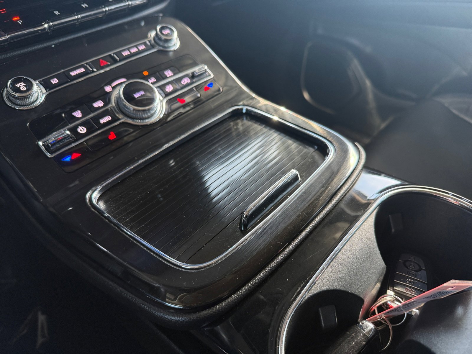 Used 2022 Lincoln Nautilus AWD w/ Premium Package image 17