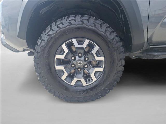 Used 2022 Toyota Tacoma TRD Off-Road image 22