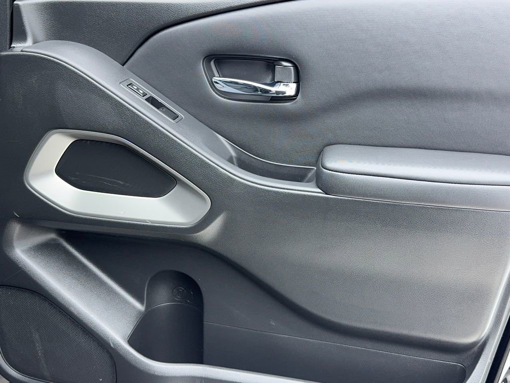 Used 2023 Nissan Frontier SV w/ SV Convenience Package image 47