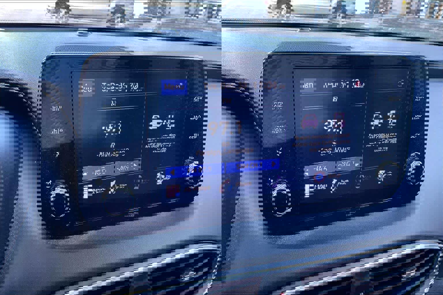 Used 2022 Hyundai Santa Fe XRT image 25