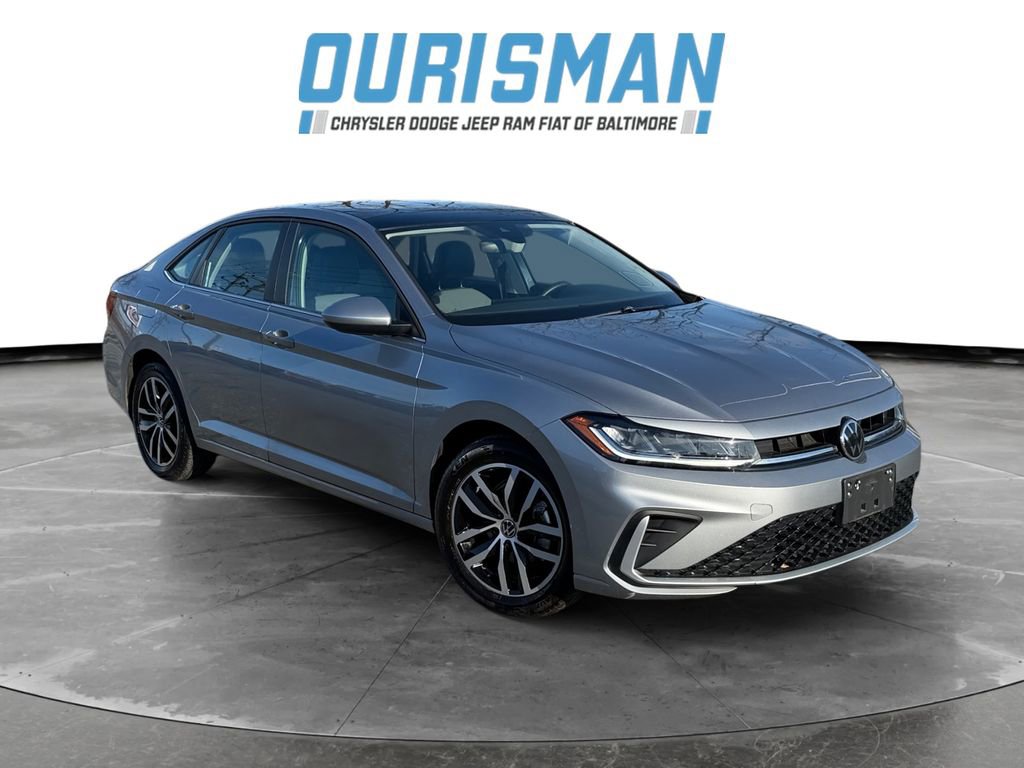 Used 2025 Volkswagen Jetta SE image 1