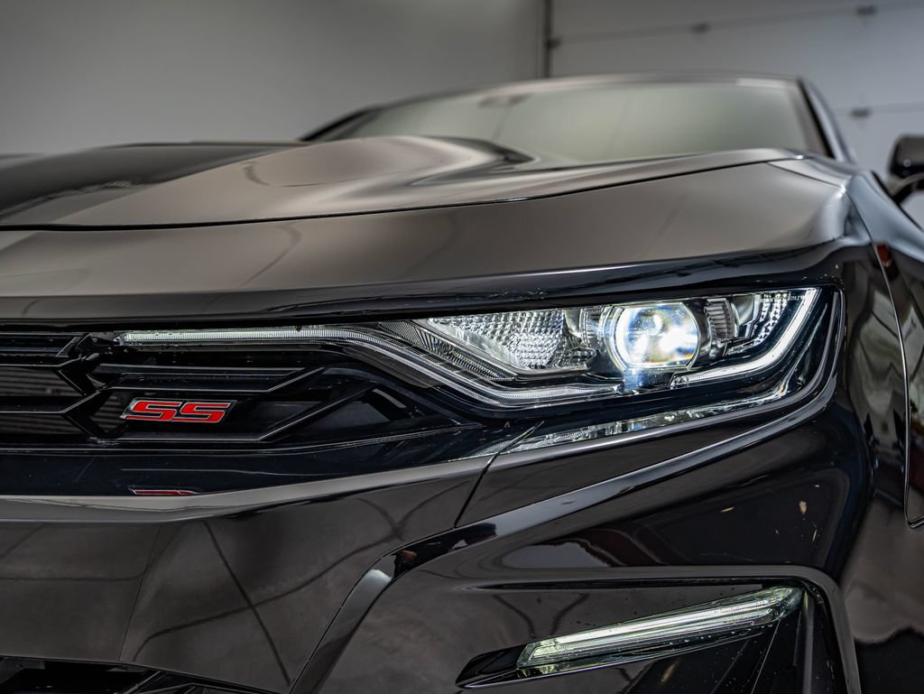 Used 2019 Chevrolet Camaro SS RWD image 12
