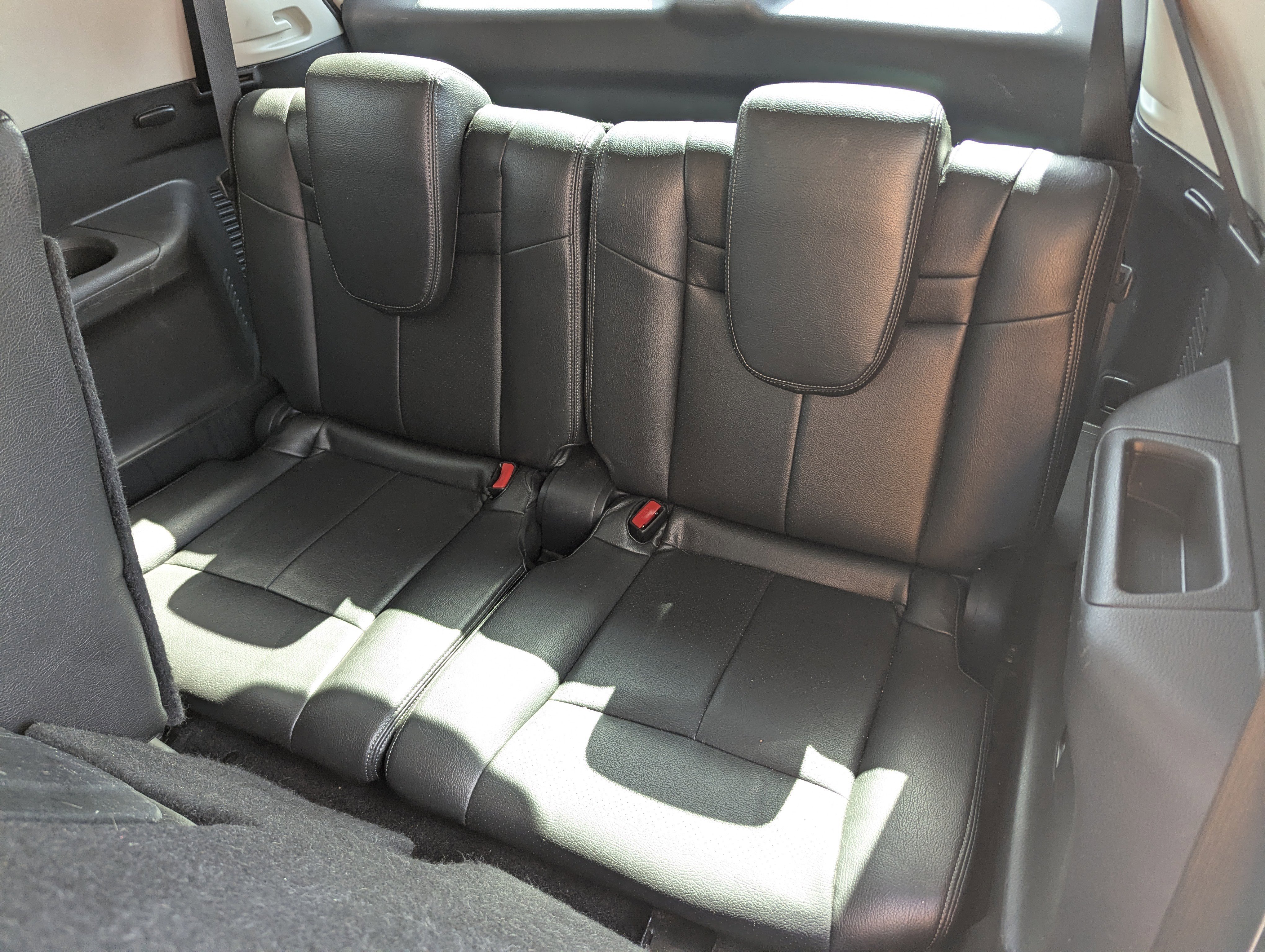 Used 2016 Nissan Rogue SV w/ SV Family Package image 17