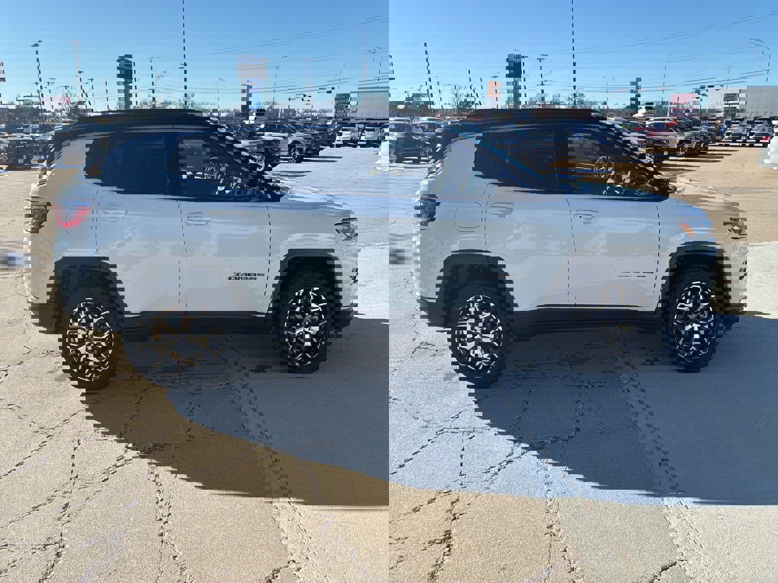 New 2025 Jeep Compass Limited image 8