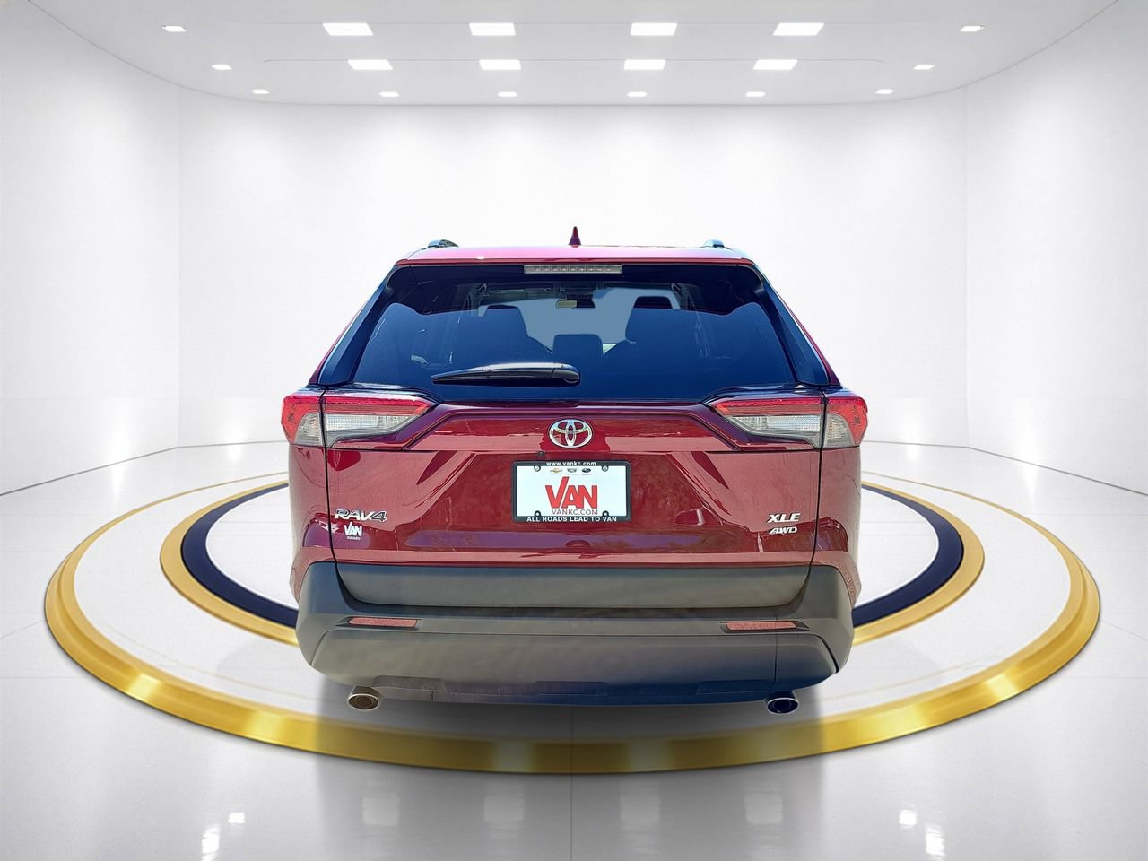 Used 2025 Toyota RAV4 XLE w/ Weather Package image 7