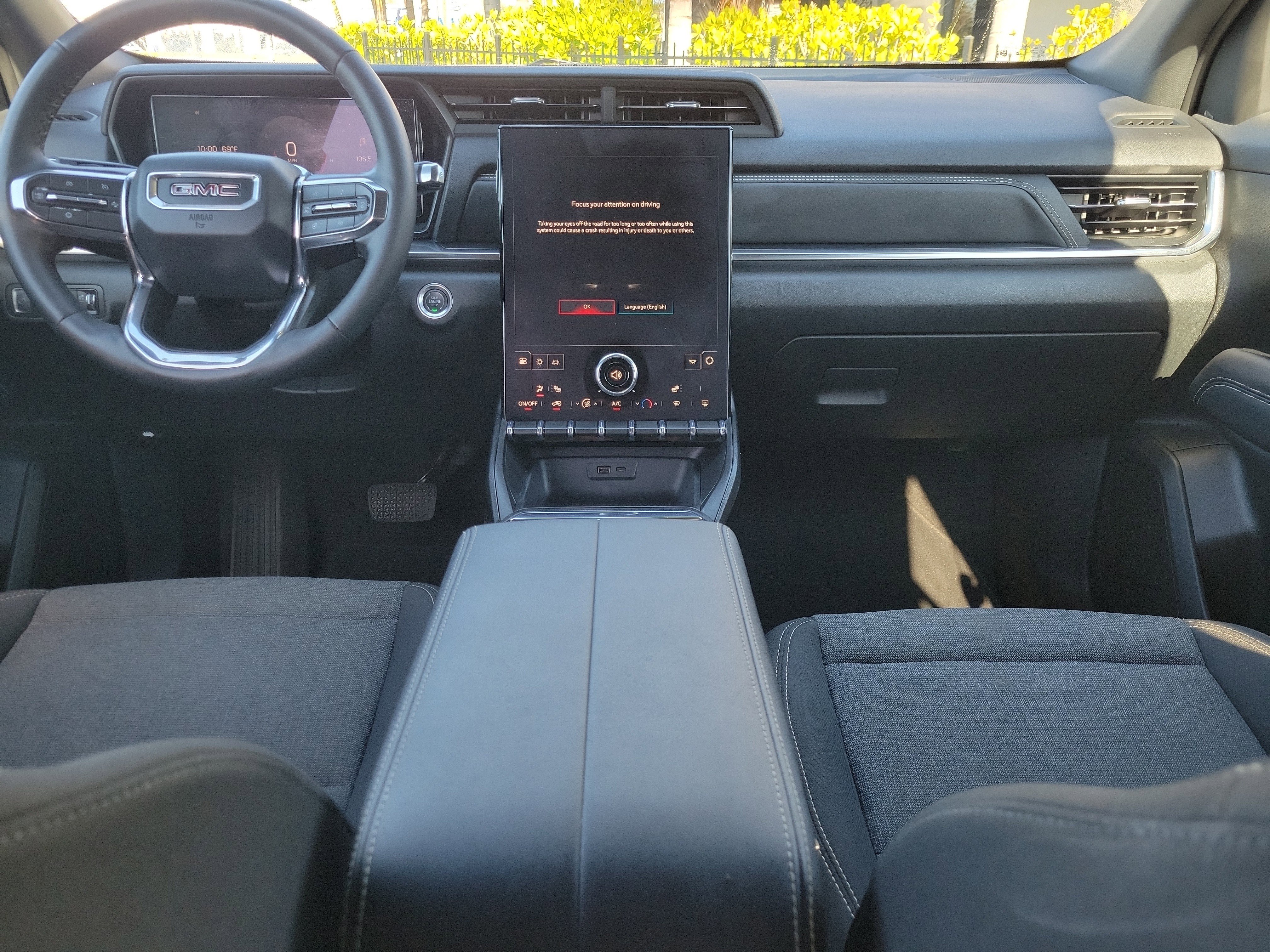 Used 2025 GMC Terrain Elevation image 15