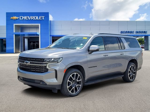 Certified 2022 Chevrolet Suburban RST w/ Luxury Package RWD image 2