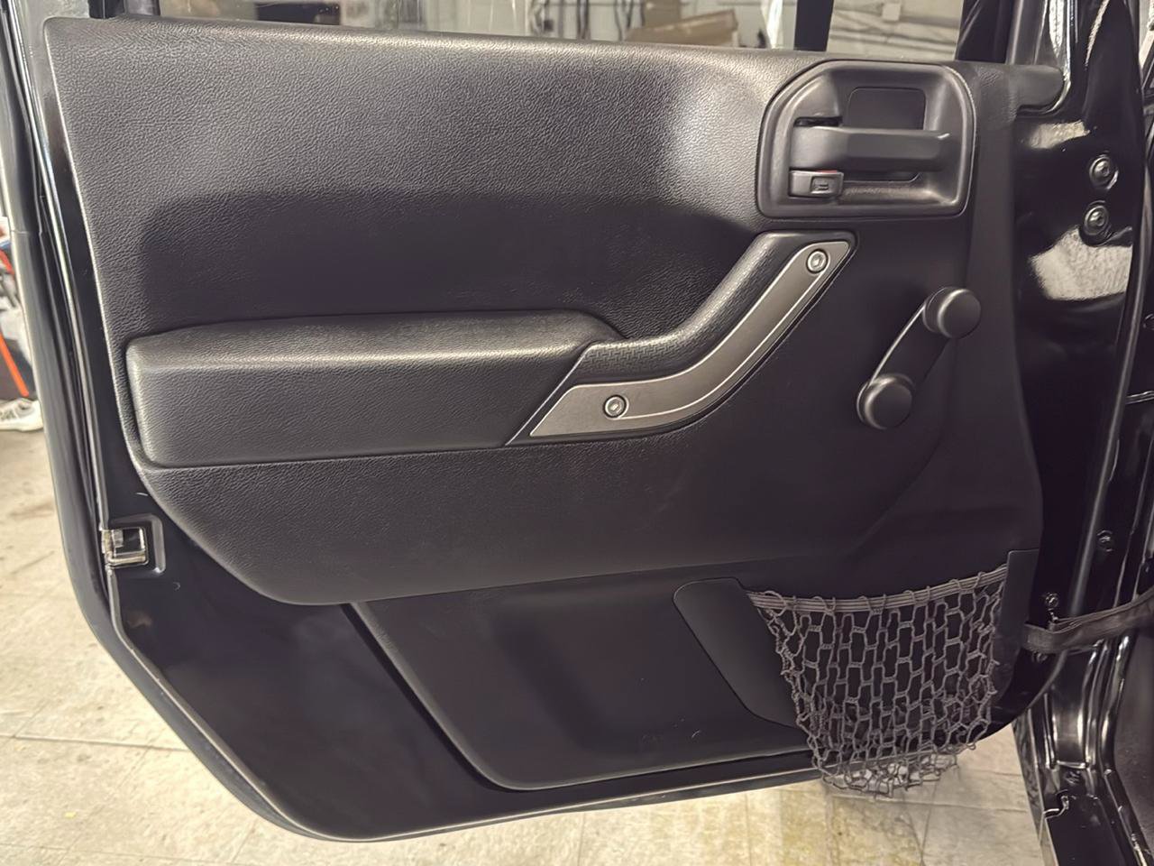 Used 2013 Jeep Wrangler Unlimited Sport w/ Connectivity Group AWD/4WD image 26