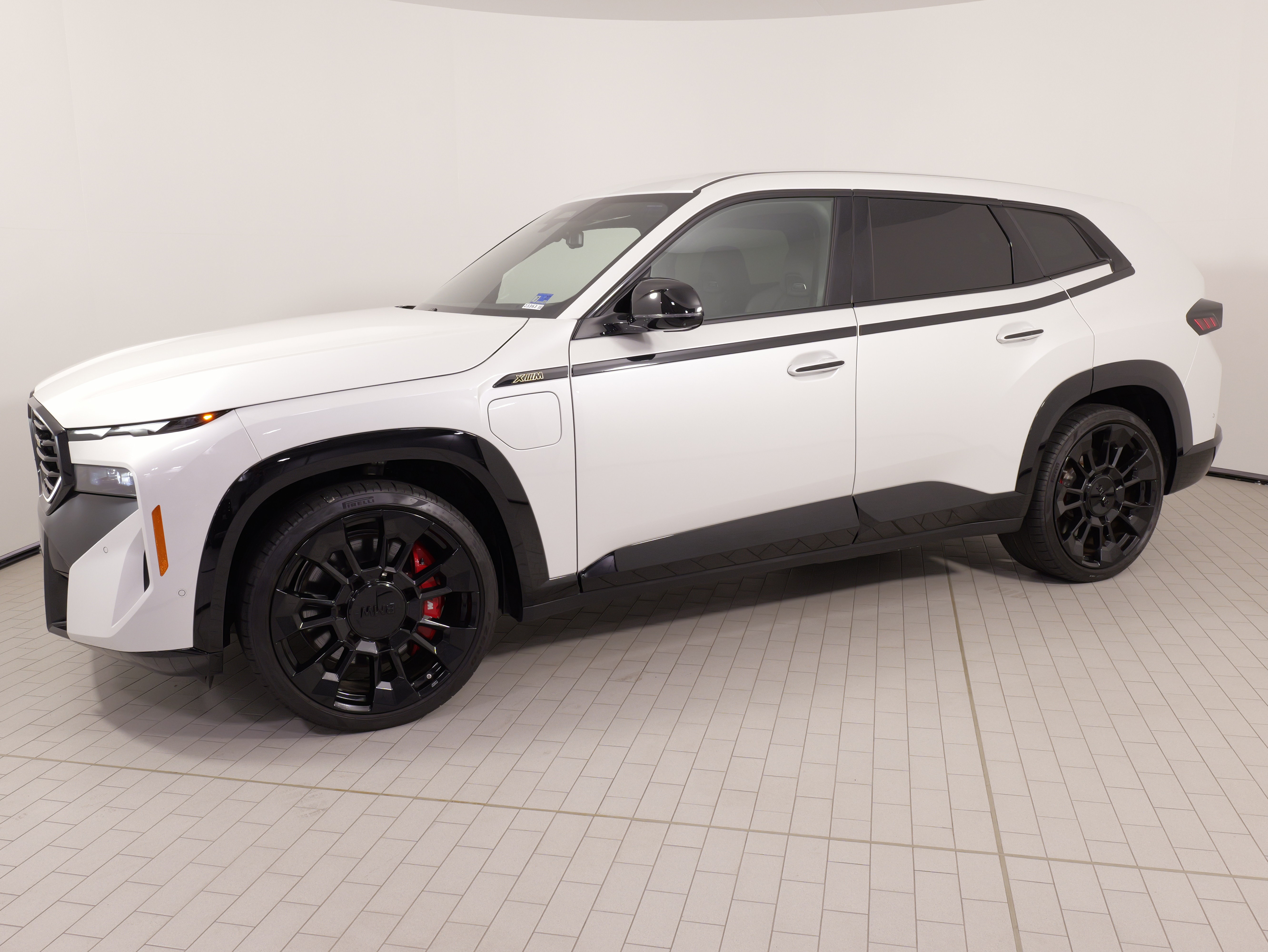 Used 2025 BMW XM
