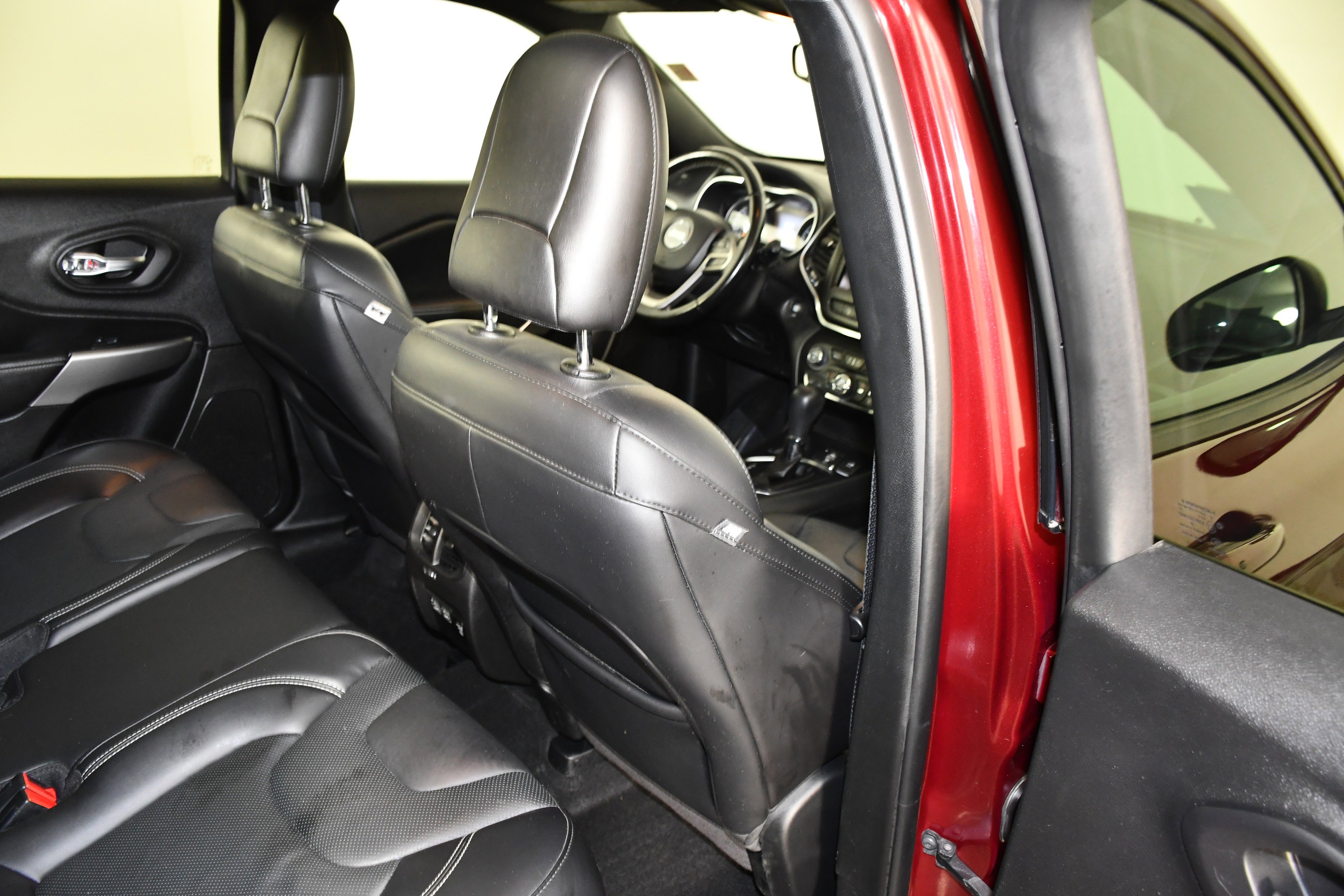 Used 2021 Jeep Cherokee Latitude Lux 80th Anniv w/ Quick Order Package 26U 80TH AWD/4WD image 45