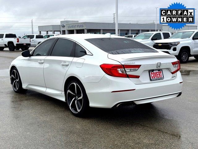 Used 2018 Honda Accord Sport image 11