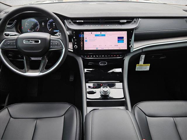 New 2026 Jeep Grand Cherokee Limited w/ Limited Altitude Package AWD/4WD image 11
