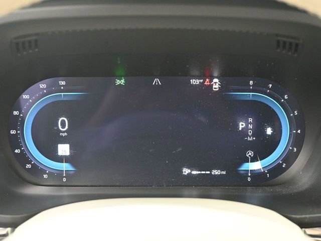 Used 2023 Volvo XC60 B5 Plus w/ Protection Package Premier image 17