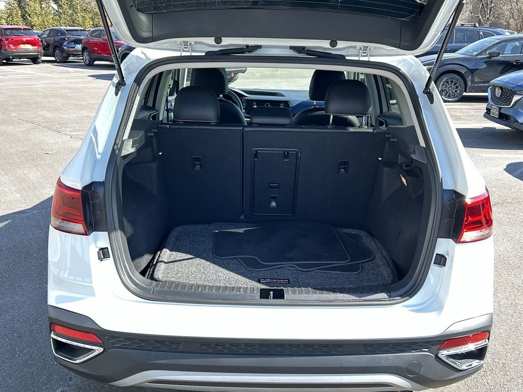 Used 2022 Volkswagen Taos SE w/ Panoramic Sunroof Package image 27