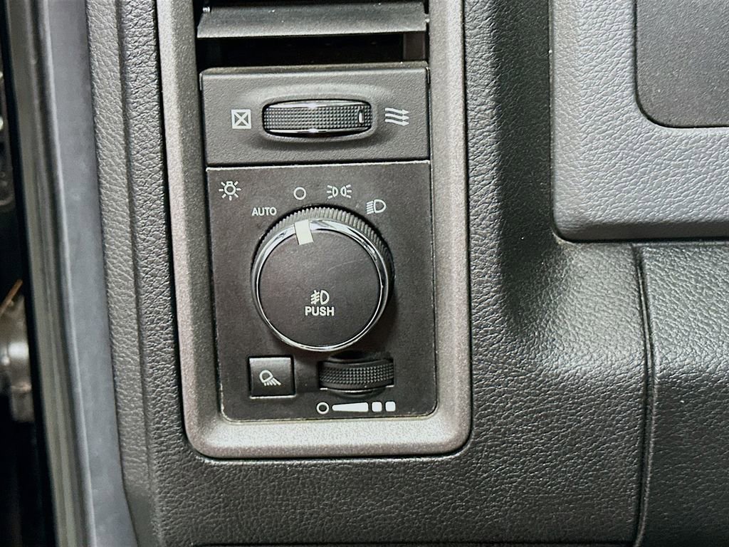 Used 2013 RAM 1500 Express AWD/4WD image 13