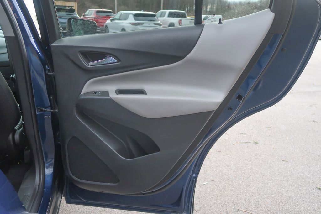 Used 2022 Chevrolet Equinox LS w/ LS Convenience Package image 18