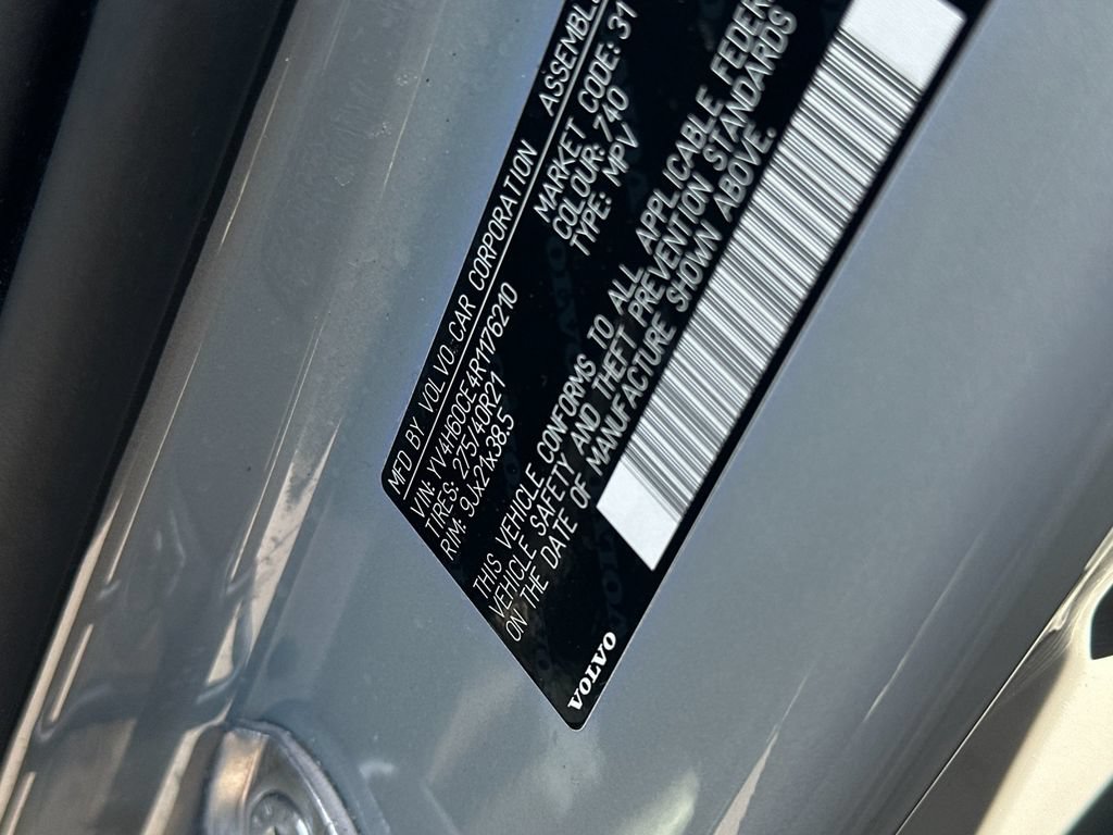 Certified 2024 Volvo XC90 T8 Plus AWD/4WD image 29