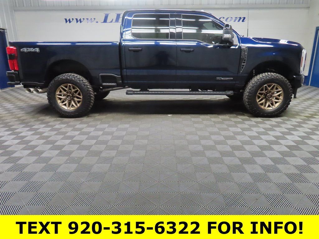 Used 2024 Ford F250 Lariat w/ Black Appearance Package AWD/4WD video 3
