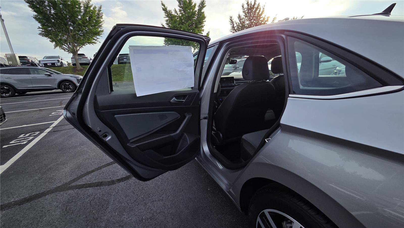 New 2026 Volkswagen Jetta SE FWD image 25