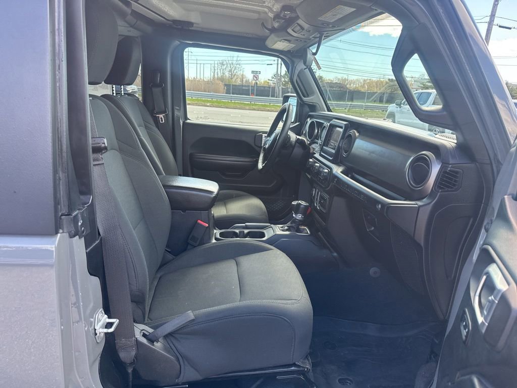 Used 2018 Jeep Wrangler Sport AWD/4WD image 24
