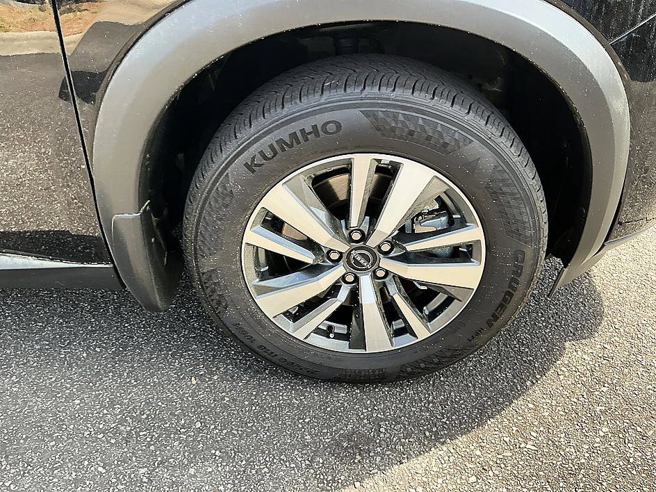 Certified 2025 Nissan Pathfinder SL image 10