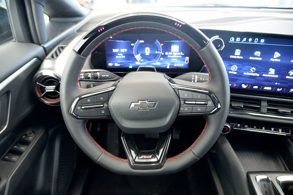 Used 2024 Chevrolet Equinox EV RS image 18