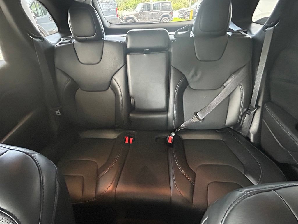 Used 2020 Jeep Cherokee Limited FWD image 13