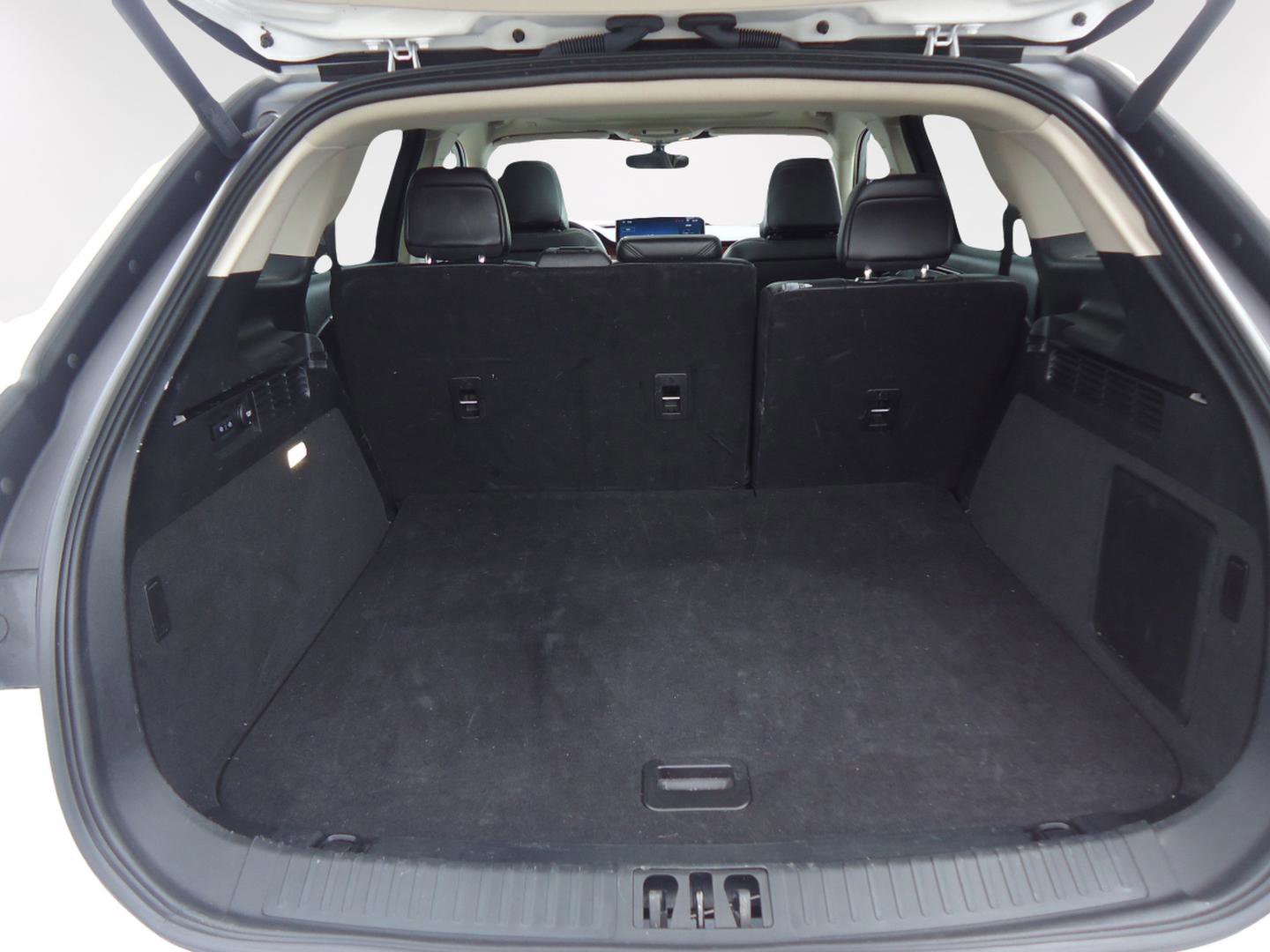 Used 2023 Lincoln Nautilus Reserve image 31