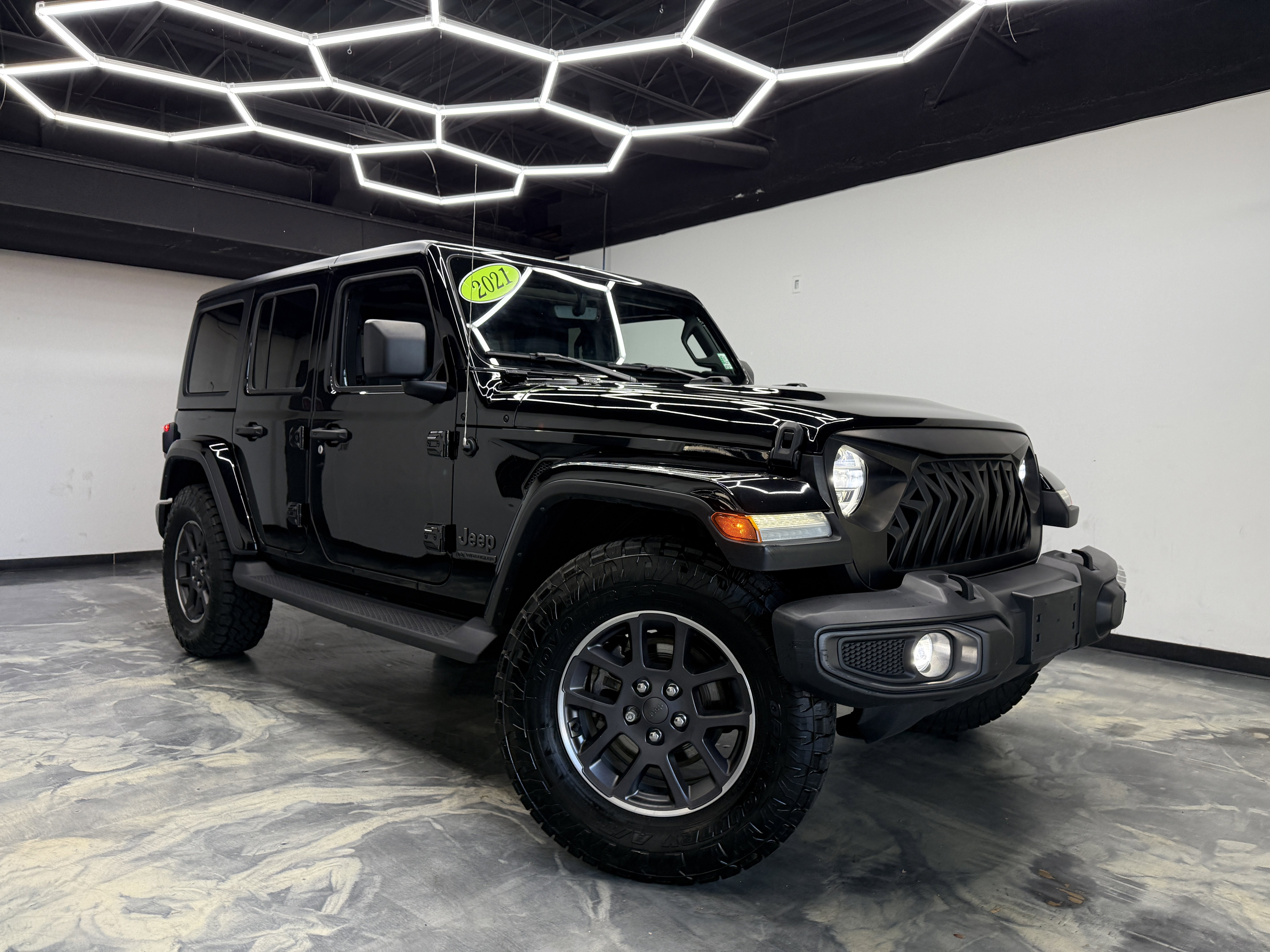 Used 2021 Jeep Wrangler Unlimited Sahara image 6