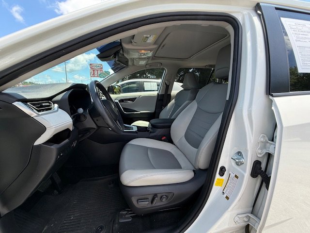 Used 2019 Toyota RAV4 LE image 6